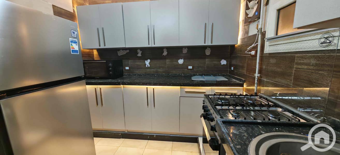 8 1faaf2b8-ac4f-41a9-a87f-909d512a5f9c. jpg