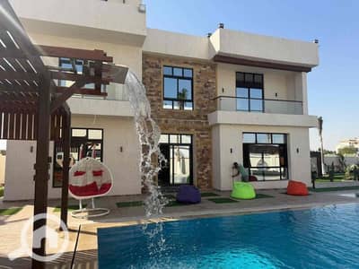 6 Bedroom Villa for Sale in 6th of October, Giza - 6d4f9247-d6e1-4b7a-8112-3ee4c39606cb. jpg