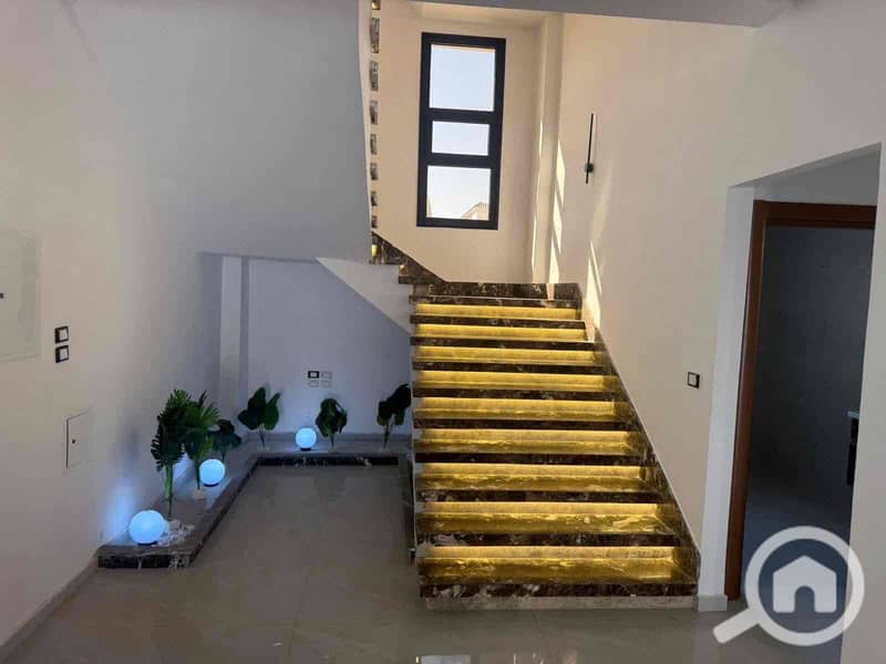 10 6161abbe-f851-44f4-97fc-edde44bdd3bf. jpg