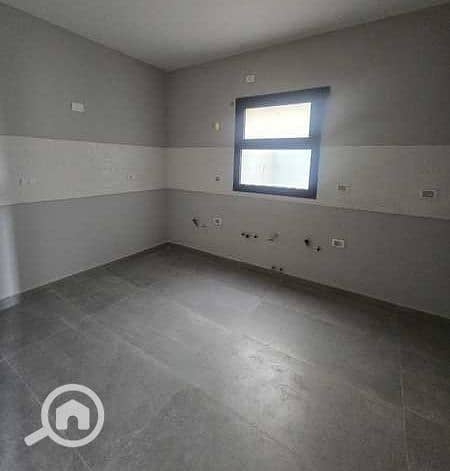 5 PlgOTN7kDuOghKB91b4a1W4ayWFHnD2RvsgXFfNY_edit_82950031451122. jpg