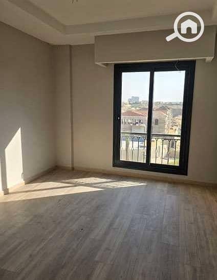 8 DbiBkZDNJy4IYK7PDnKeHo0oNJ2XQnTb44iQUPOI_edit_82814904836747. jpg