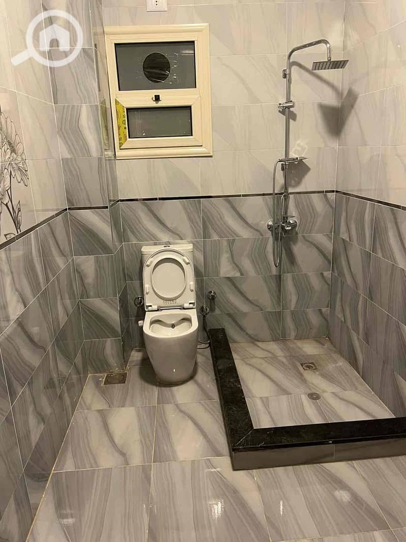 24 f673ba33-f587-489f-9e24-b84c0c9a22c7. jpg