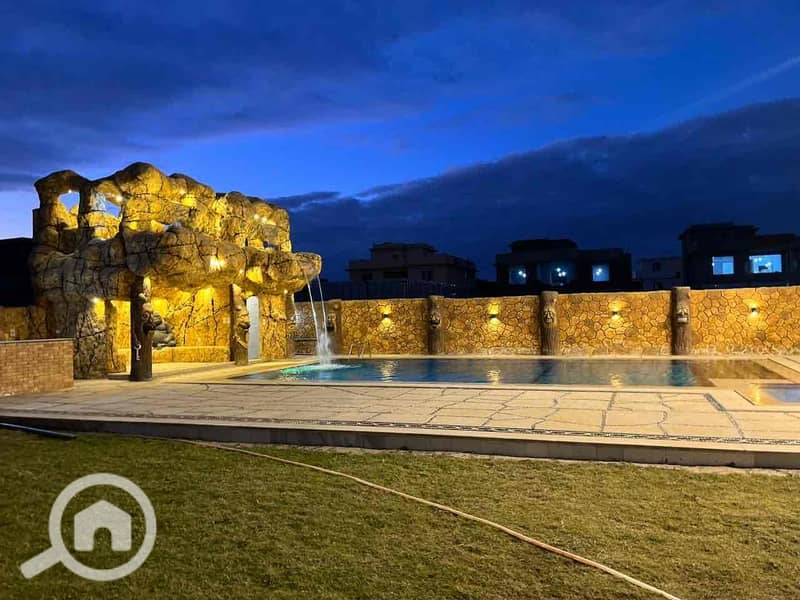 30 0fc5ead9-4e55-445f-926a-2b6a4950874d. jpg