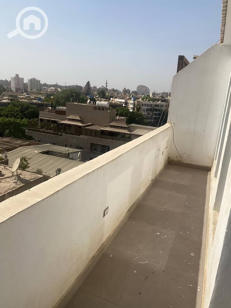 11 2895b6ec-4a9c-4a4b-9c1b-dc481112b0ff. jpeg