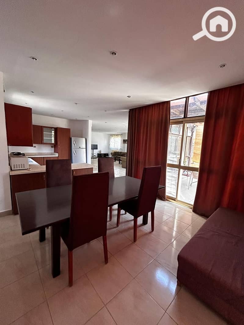 10 261b401c-6f93-4675-8952-eb3cebf08bf8. jpeg