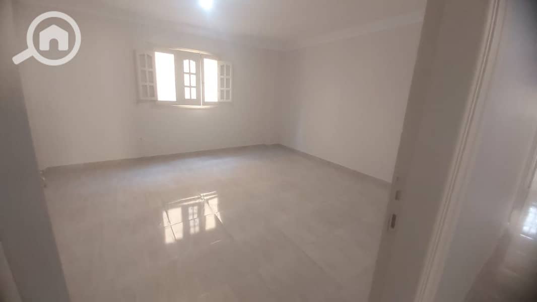 2 1ee4eb0e-4df0-4fd8-8a4f-d3098b9209c8. jpeg