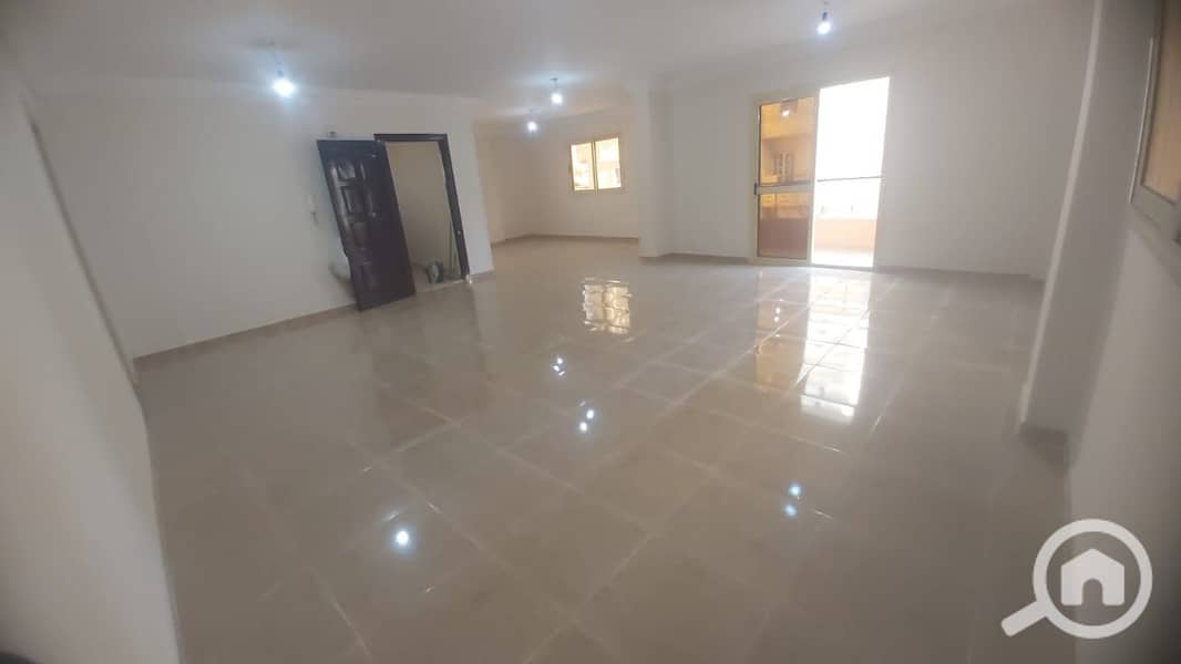 4 cae86634-0be4-4ce1-bfc5-84f043c5b227. jpeg