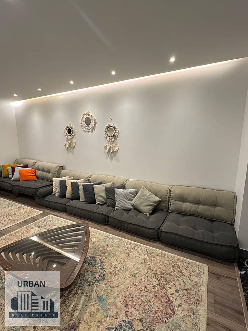 24 WhatsApp Image 2025-04-22 at 01.04. 28_70189ba5. jpg