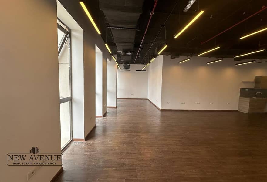 3 39ff1b34-b20b-4266-a792-e4b7396db54b. jpg