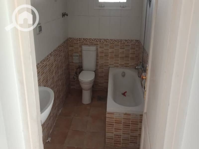 8 9ce782a1-3275-4448-afcb-2f6bfbd78754. jpg