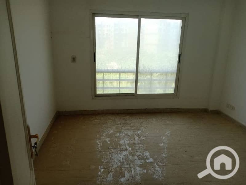 10 4ba58356-0e8e-4aee-91cf-b756cb1a05a8. jpg