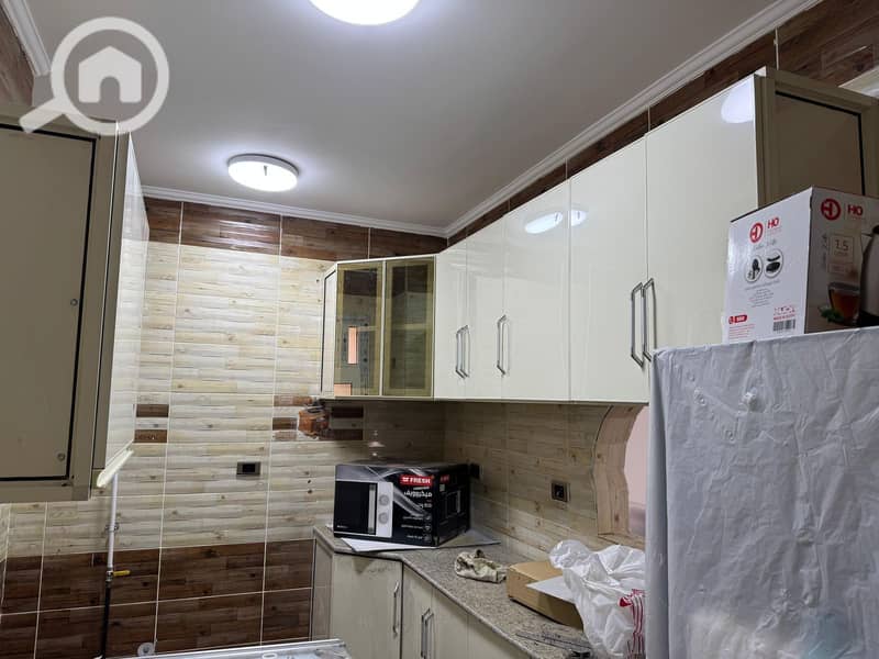 6 5f0922cc-39c1-49a6-9c5a-54c786384701. jpg