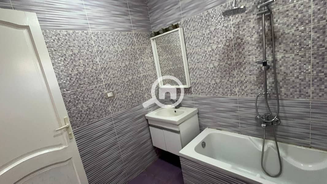 19 e75b8580-5fef-4dae-9831-37347eb9da98. jpg