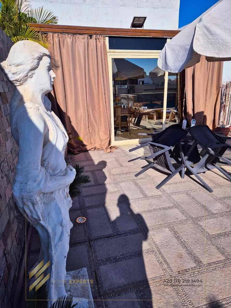 2 c0513473-22a7-46fe-8551-5d165d3c39bc. jpg