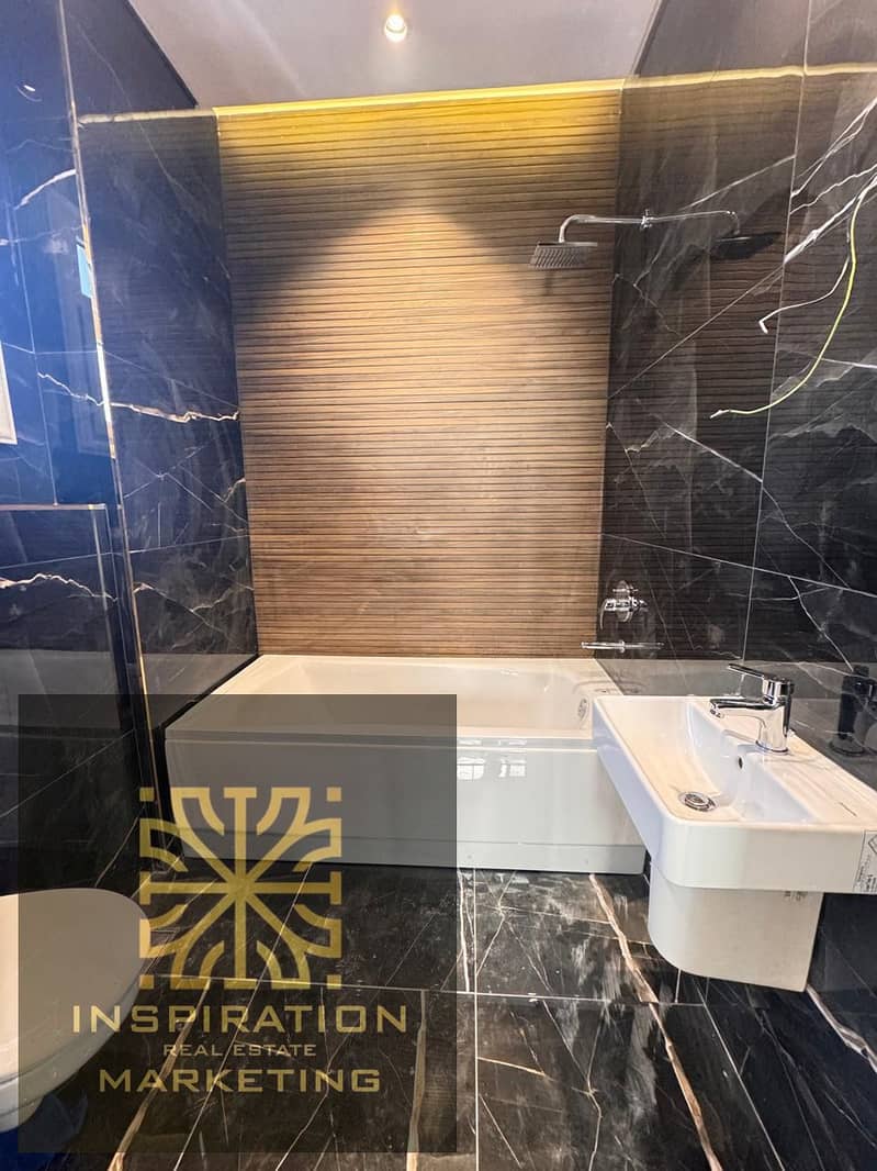 9 a7741a7d-25f0-41ff-8b3e-a116724ca87b. jpg8. jpg