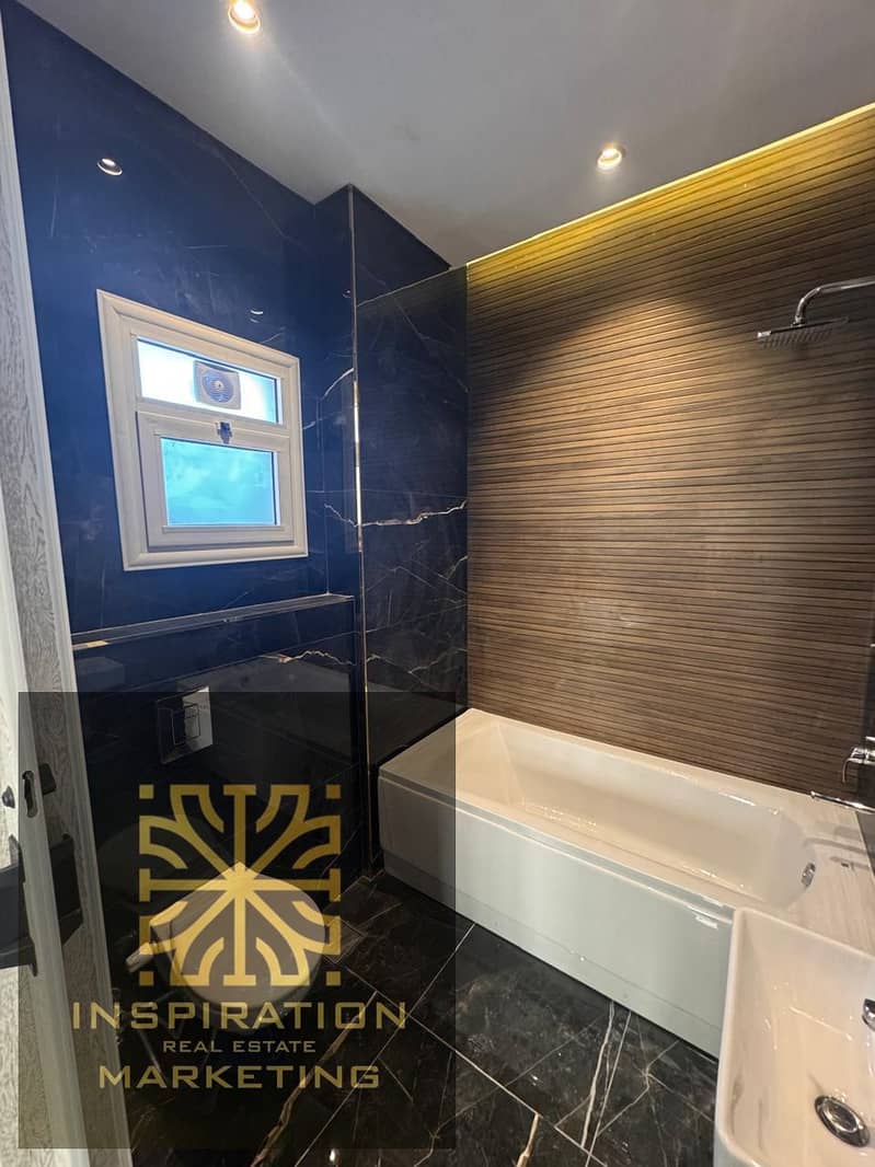 10 ef9830aa-2f93-4f5f-bdaa-6eb7bbc29f17. jpg7. jpg