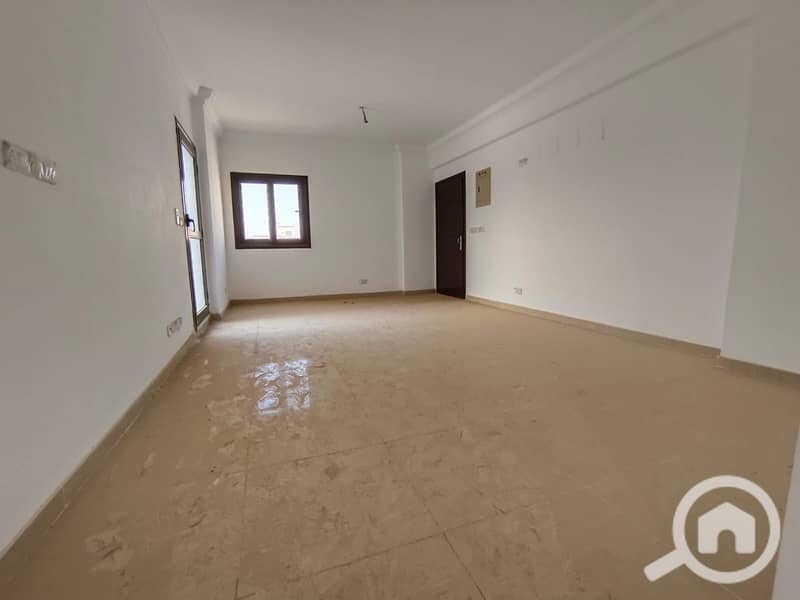 2 649f6f1a-d718-44f4-b5be-db0e1a03b317. jpg