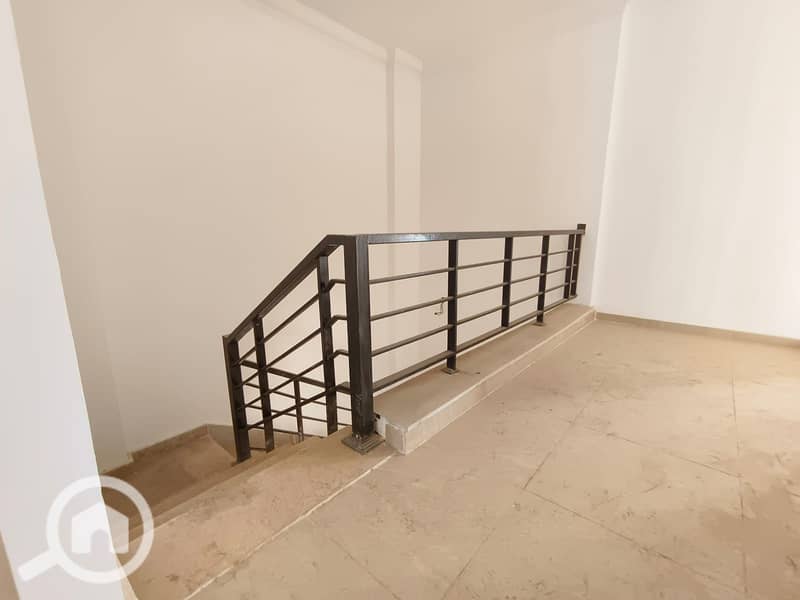 6 267dce2d-4da0-4865-8766-8e58aef41e65. jpg