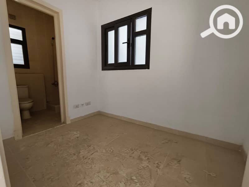 9 c9630fe7-ba8f-4a06-8075-aa83de984937. jpg