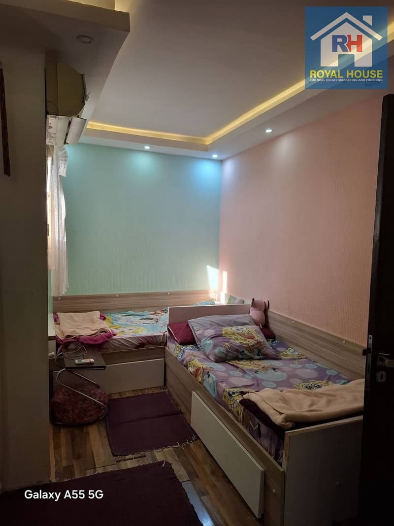 14 09625271-f5b8-481d-851c-58380ef2cba3. jpeg