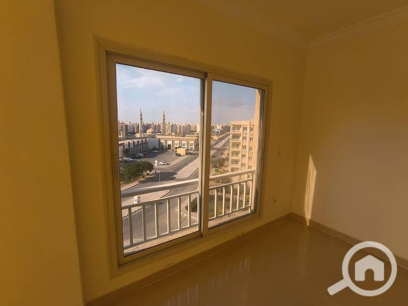 8 WhatsApp Image 2026-01-29 at 00.52. 12 (1). jpeg