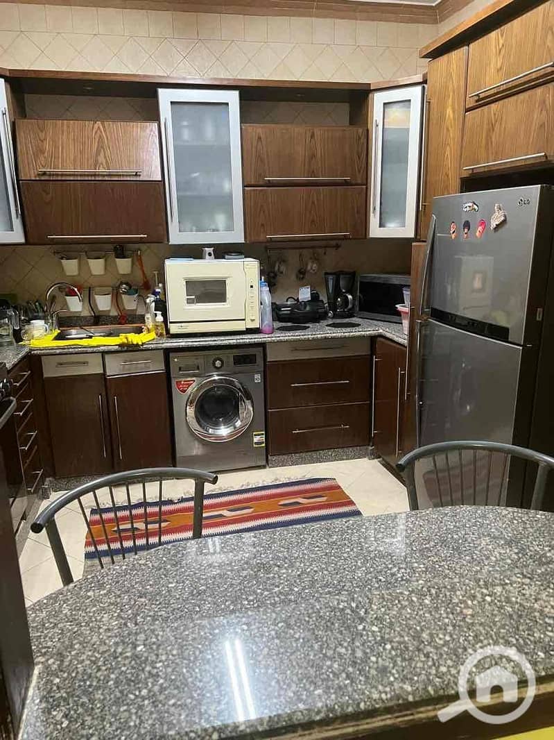 2 9eded75c-bcac-45dd-b8ad-4ac86269b914. jpg