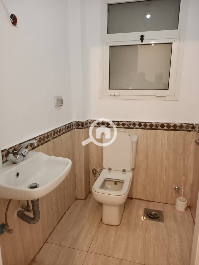 3 6f7df867-1756-4c56-9054-d689d17c2a0e. jpg