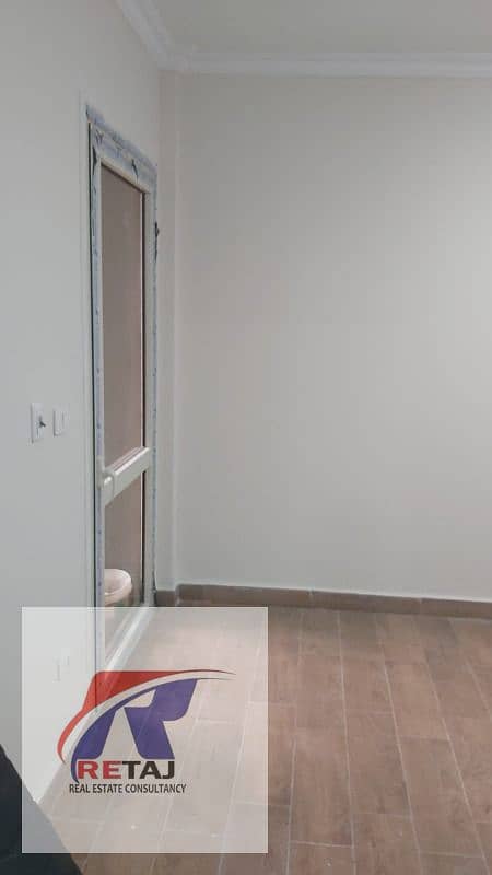 15 ff2b862b-e1d1-4318-837d-67b3d632e622. jpg