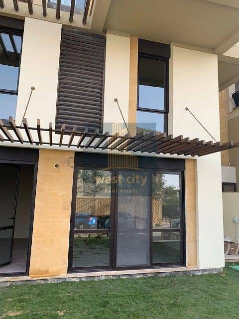 4 6bc21c4a-ed42-4978-86b4-099874ebf1ae. jpg