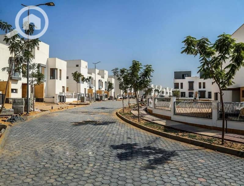 8 527720637_4151367691817415_2864602424597475598_n. jpg