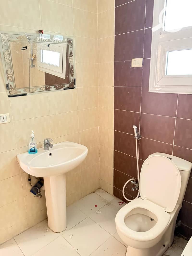 5 949b595f-fa9d-415c-9745-c295984999f5. jpg