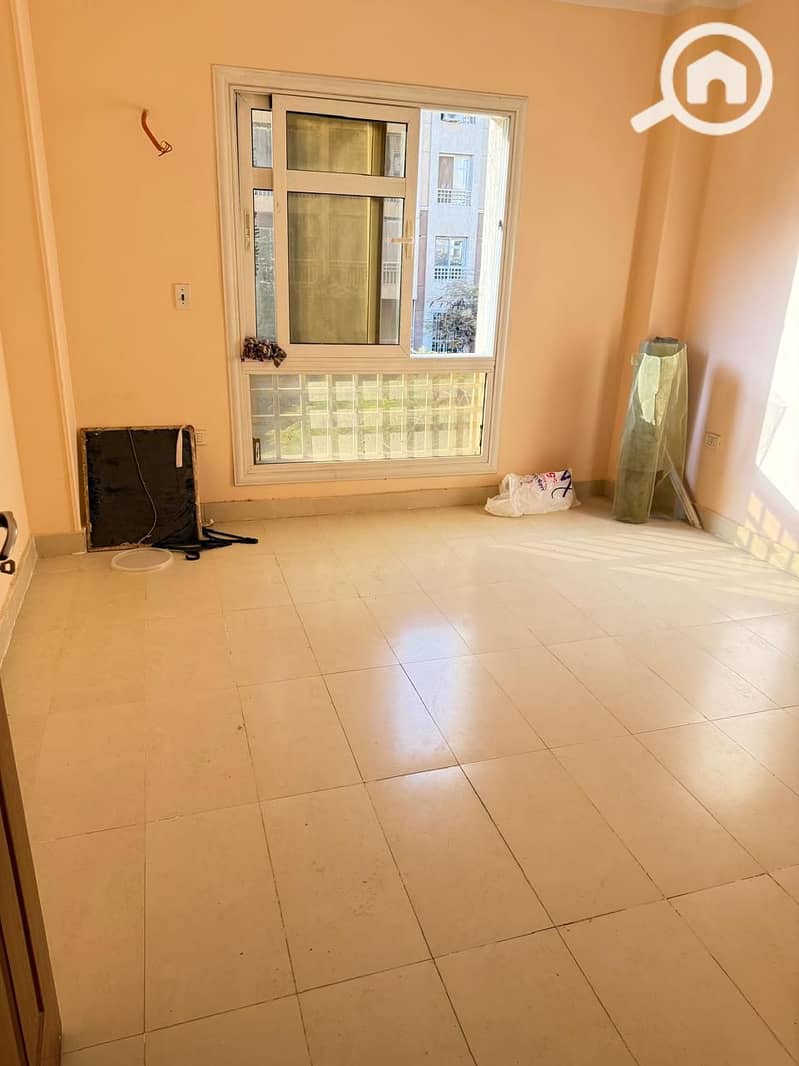 7 b99c1d39-637f-4674-b3e2-43c76df0e8b4. jpg