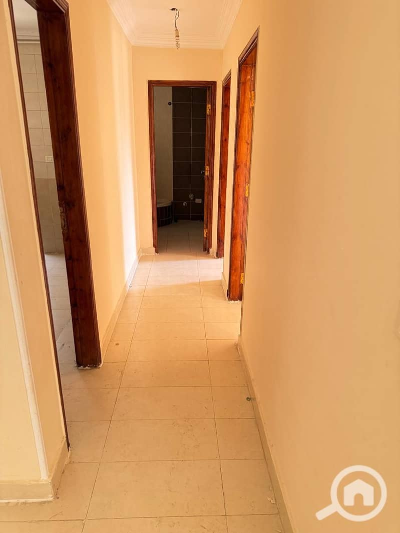 9 eecbec44-1dfe-4fb4-af74-d60b13537610. jpg