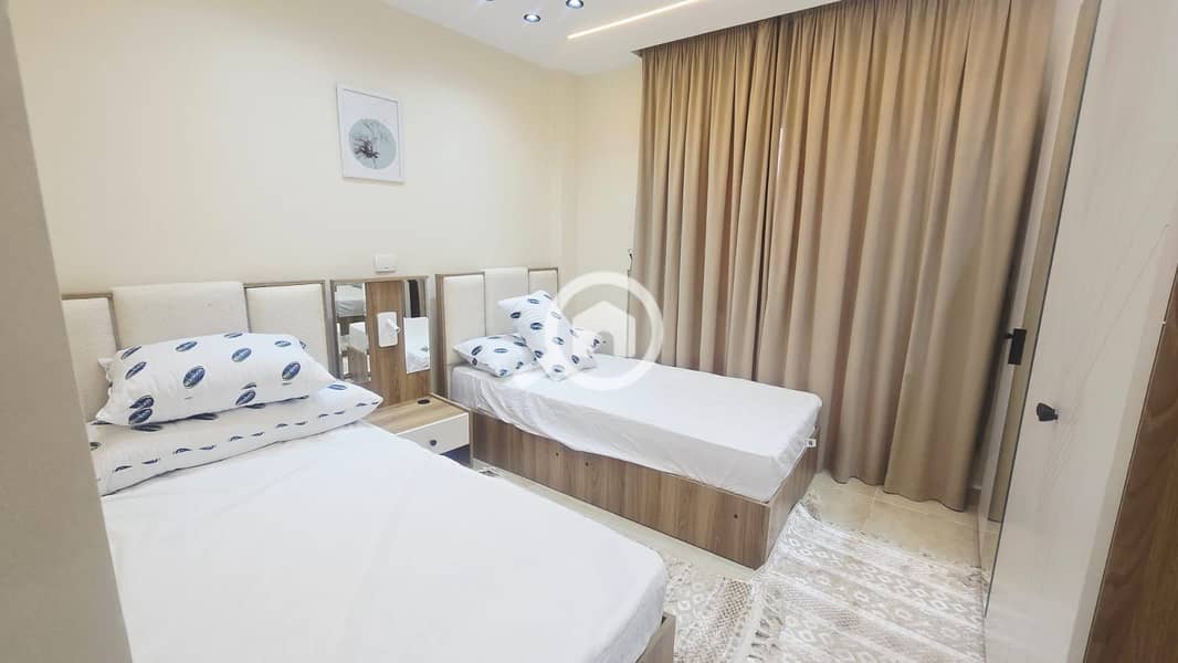 6 cd9e40d6-bad8-4ed4-b0ef-fa85e19de1c0. jfif. png