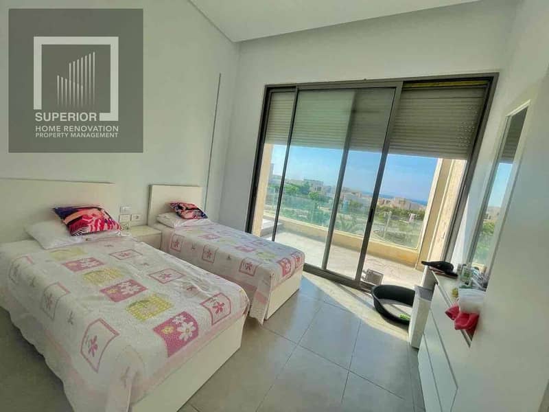 14 3bc9ff8e-3b3a-4d8b-ac95-150bcafbbeb4. jpg