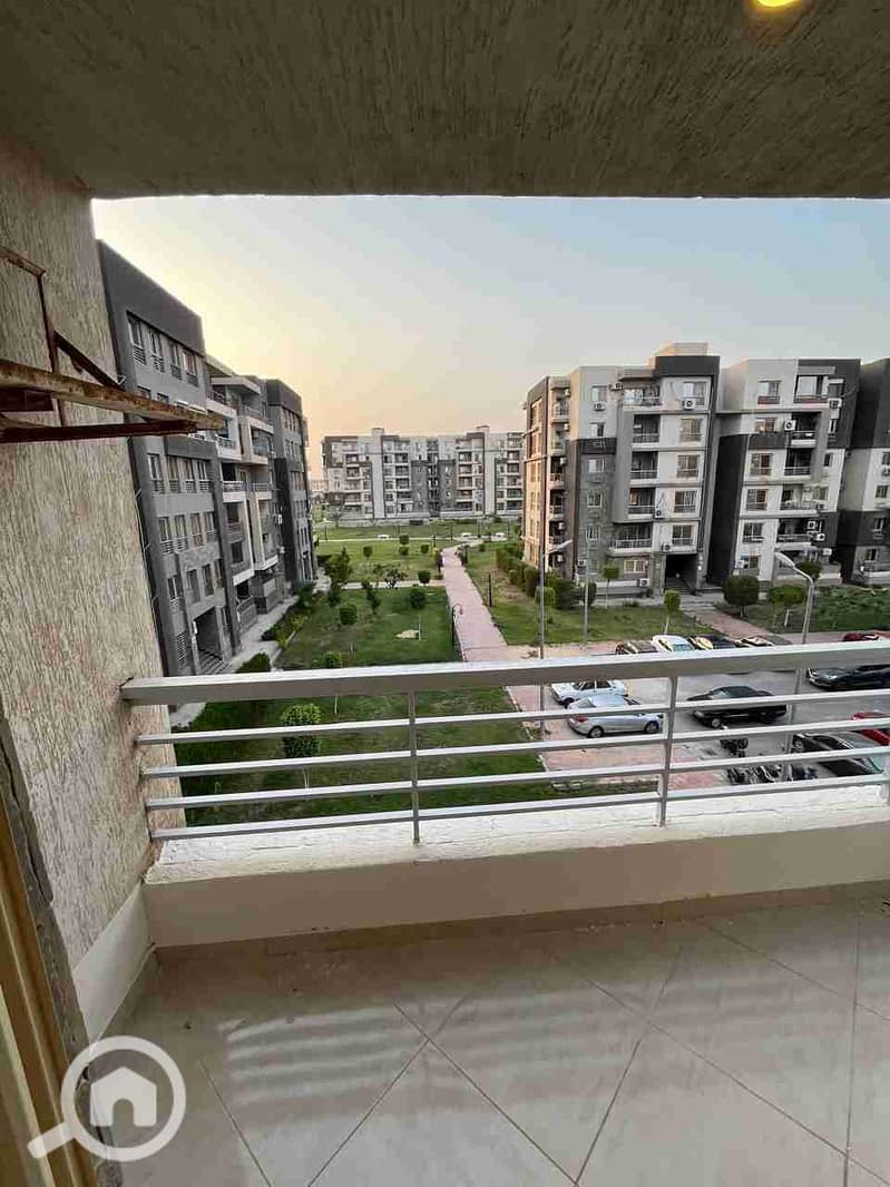 1000610906. jpg 1000610906. jpg