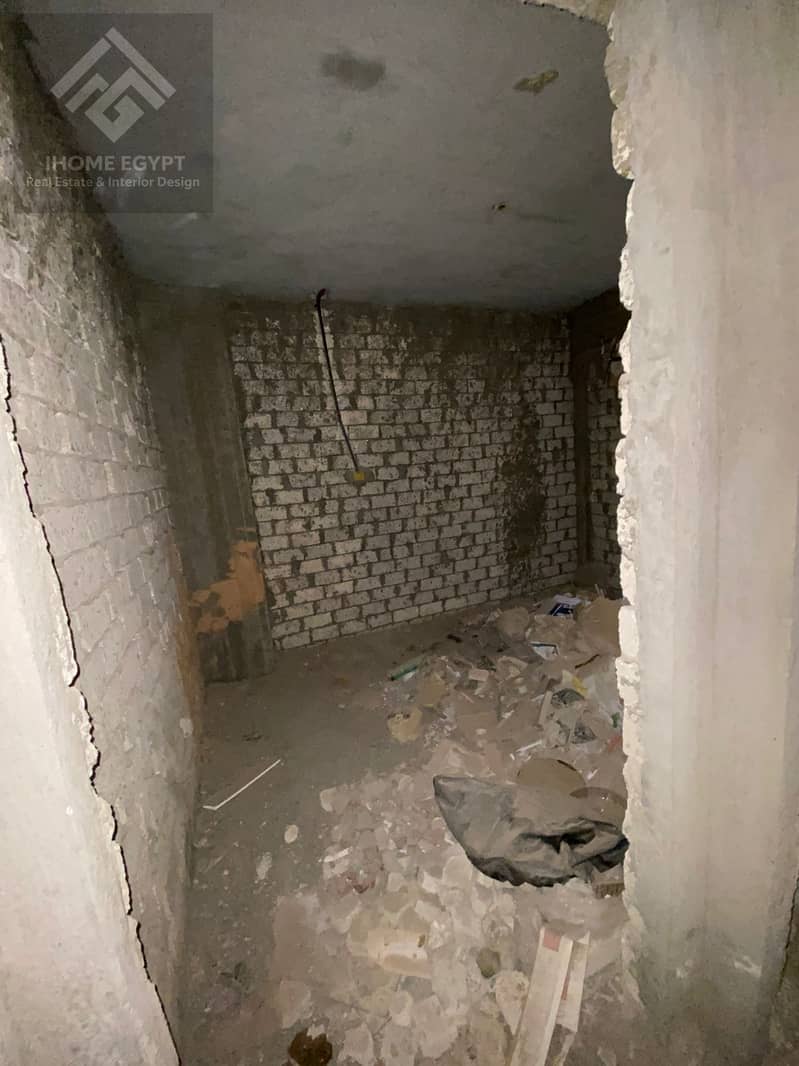 5 fc815268-7a42-49e6-82cc-13072bdb7bf1. jpg