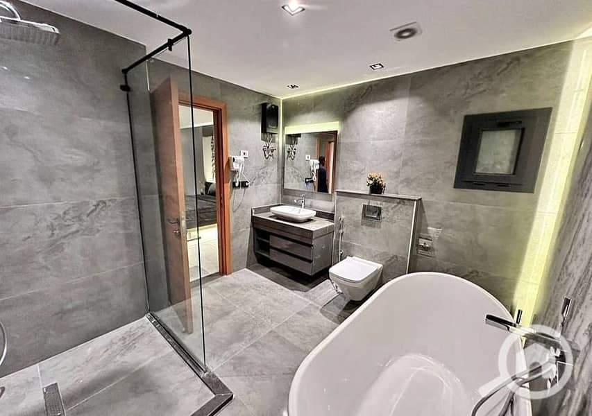 9 5ceb4d08-da70-462d-9b54-ae0bb1961cb9. jpg