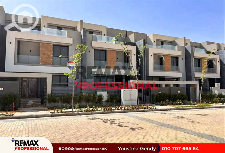 10 493610303_2368343266895418_2621468533401755146_n. jpg