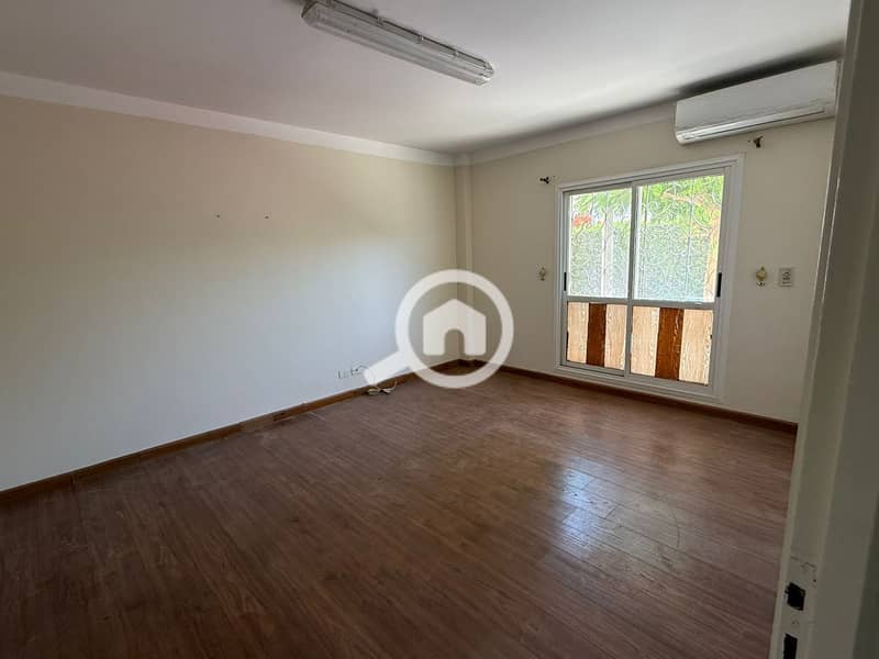 4 151614e2-88cb-467f-a5d9-0c63bcd0c22e. jpeg