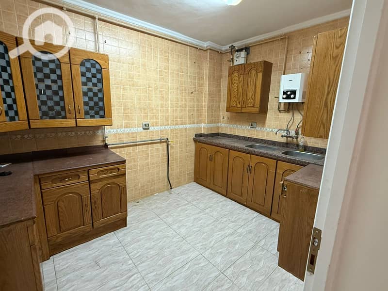 10 14259d59-fa14-4c7a-830f-813ce3f23b94. jpeg