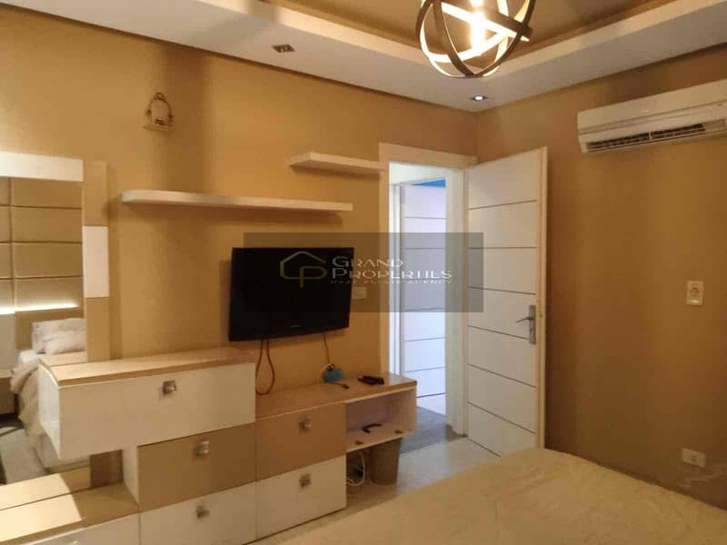 10 9b0f1ada-a8a4-4ad0-8b2a-7935173d4418. jpg