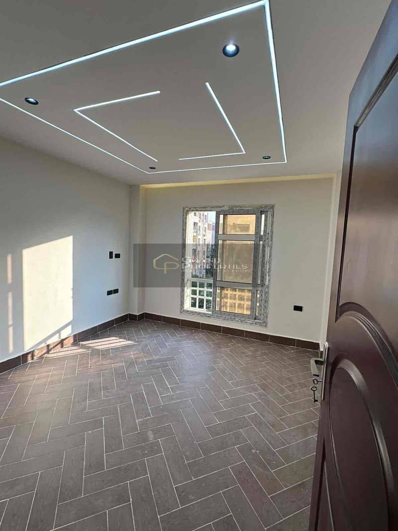 13 27996515-abf1-493c-9731-97ea2f1b78e2. jpg