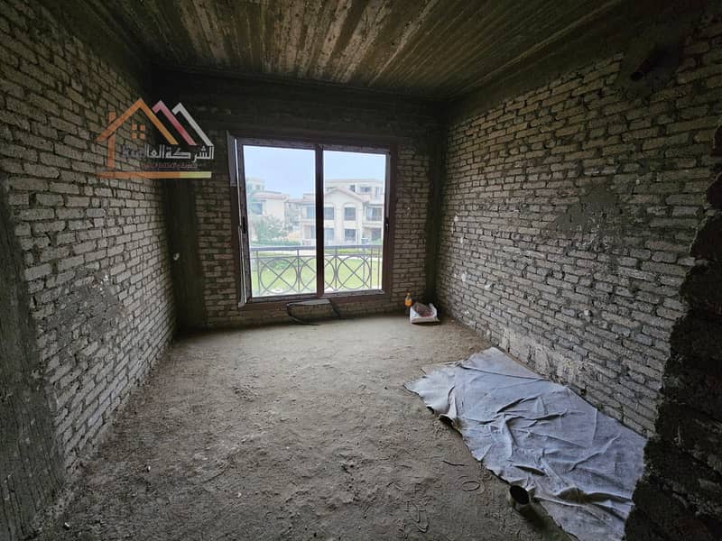 12 adfa3d24-cc0b-4a06-b0f4-8610ba1693d9. jpeg