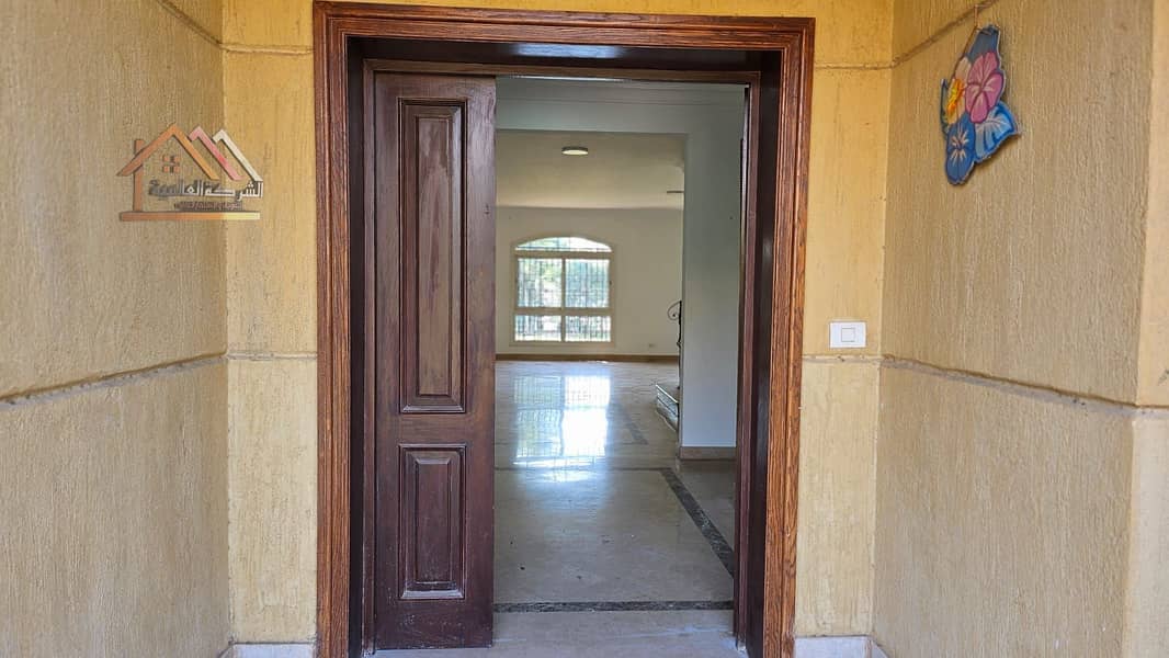 32 d86191d1-6e57-45ed-81bd-bfefaab1af11. jpeg