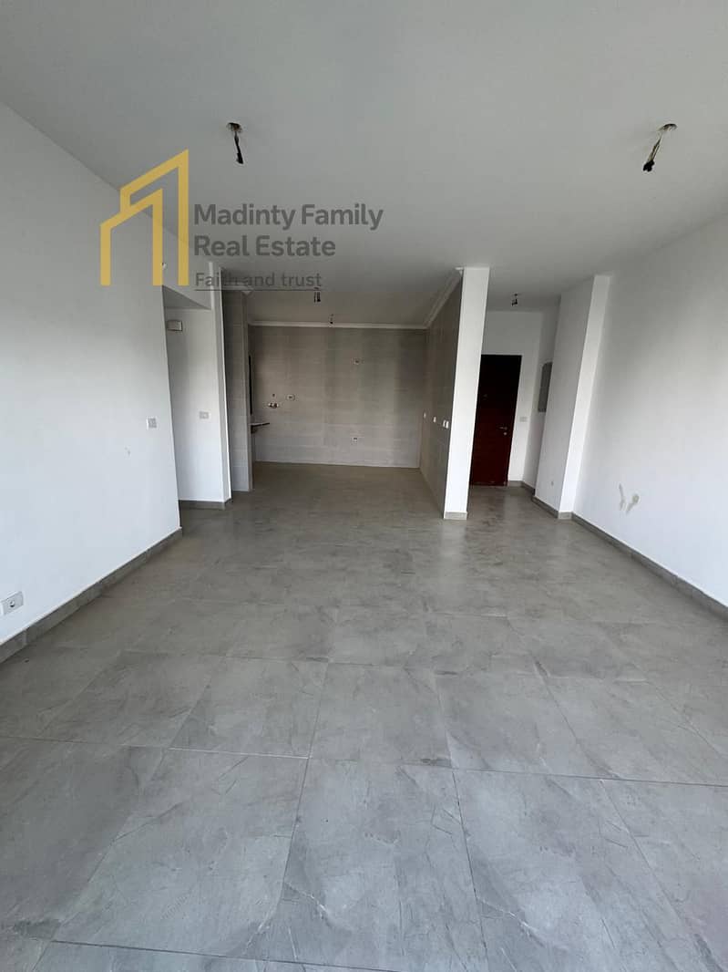 4 4d27f416-2909-4126-9dfe-84b8343ee9ef. jpg