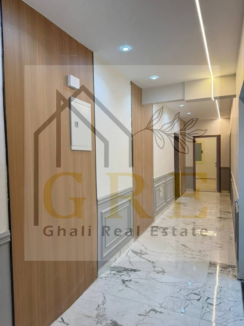 2 1c6947f9-03e4-4fcd-a6ac-30f94bb61960. jpg