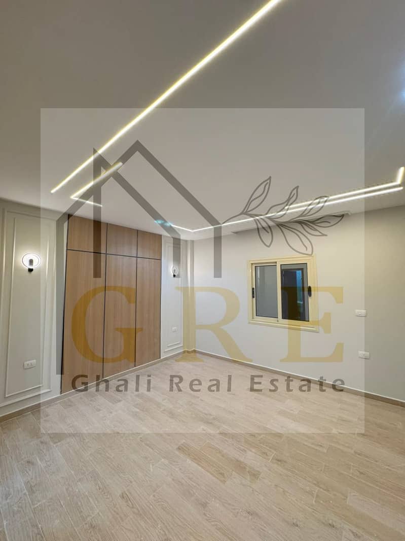 8 72652c53-87b8-43dd-af9e-94475ea0e53b. jpg