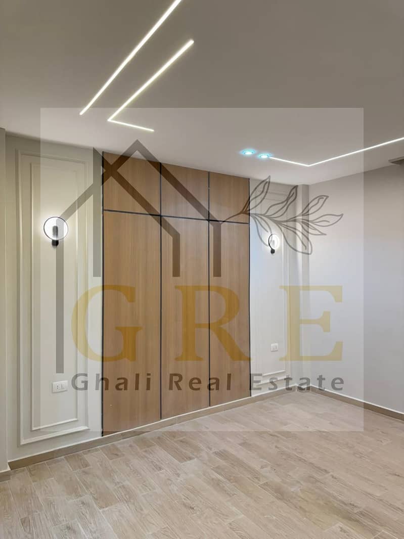 11 b286f107-3b22-4fa3-ba6a-a27d54e7073f. jpg