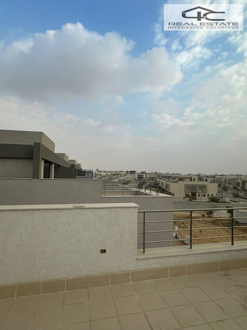 5 WhatsApp Image 2025-02-13 at 11.53. 39 PM (1). jpeg